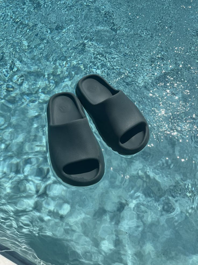 ye*zzy slide